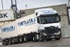 Pentalver Mercedes-Benz Actros splitting-skelly trailer with containers