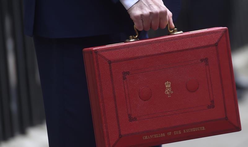 RHA warns Budget must protect hauliers as oil price tops $100 a barrel