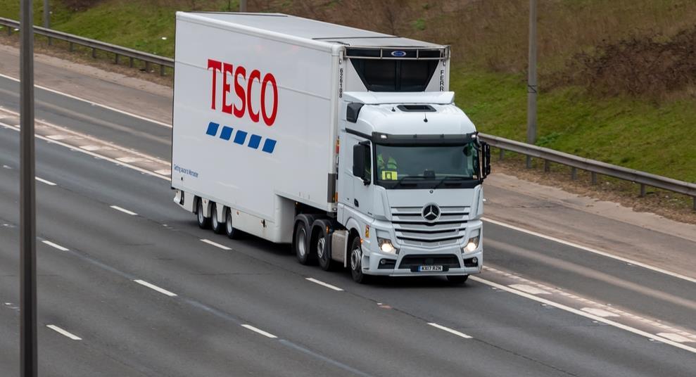 “Empty shelves” strike averted after Tesco boosts pay deal for 3,000 logistics workers, Unite reveals