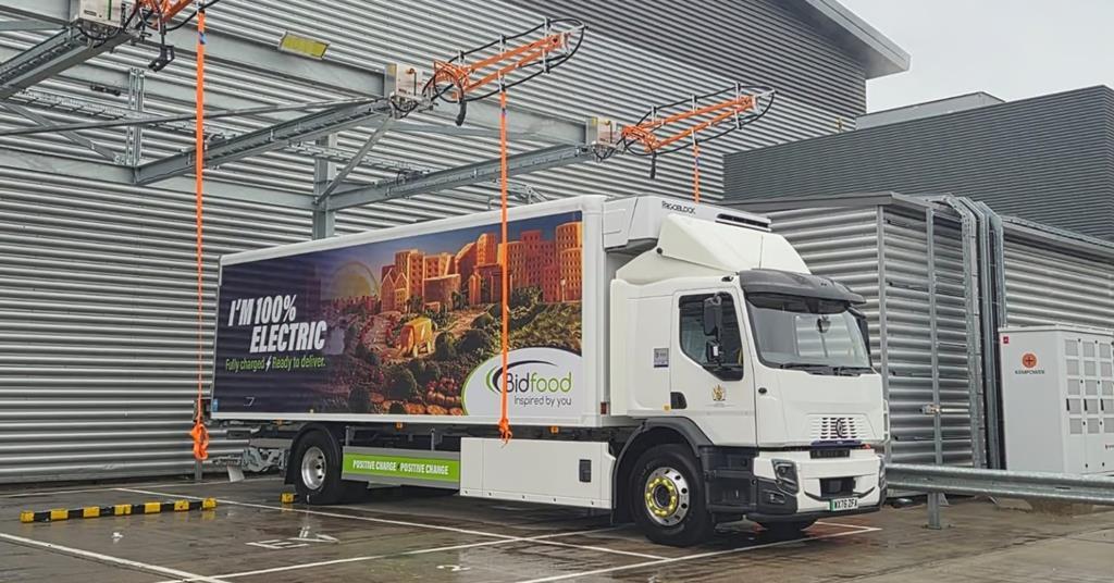 Pioneering overhead electric charging gantry unveiled at Bidfood's Slough depot