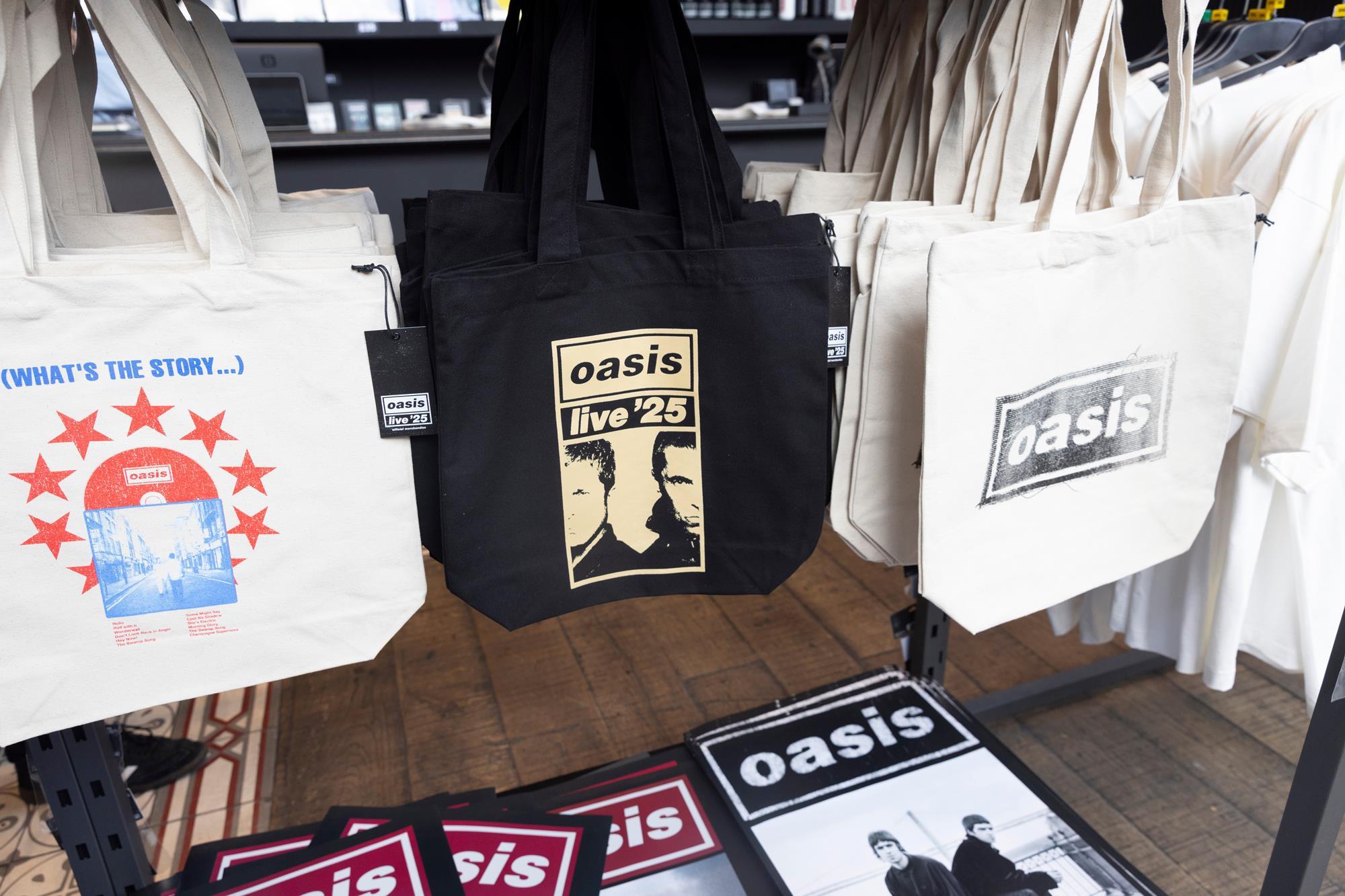 Parcels and logistics giant InPost lands major deal to distribute