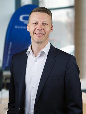 Reto-Leutenegger-Managing-Director-Quantron-Switzerland-AG-scaled