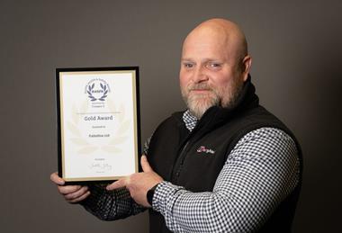 11th-rospa-gold-for-palletline-health-safety-manager-ken-bell-proudly-shows-off-certificate-1536x1024