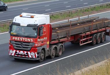flatbed-on-motorway