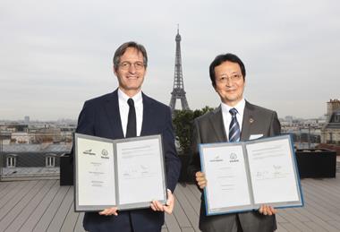 Yusen Logistics_left Stéphane Baudry,Walden Group and right Hiroki Harada, Yusen Logistics Group