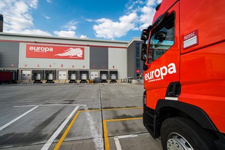 Europa cuts through DDP confusion to keep data centre exports moving.