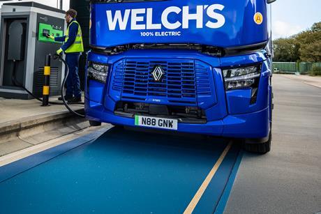 Renault-Trucks-Welch's-charging1