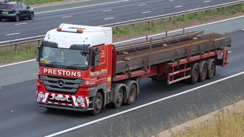 flatbed-on-motorway