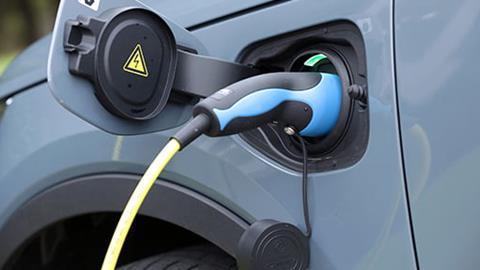 Van-plug-in-headline