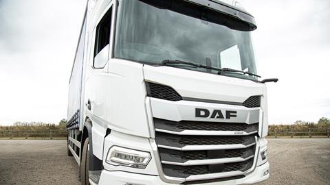 DAF-XD-Curtainside