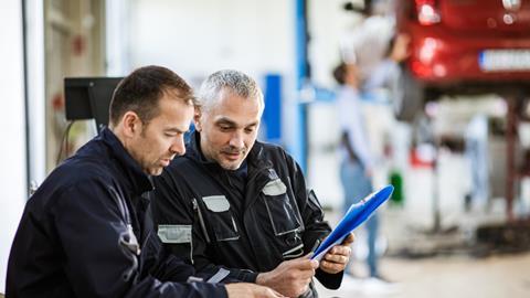 thumbnail_garage technicians