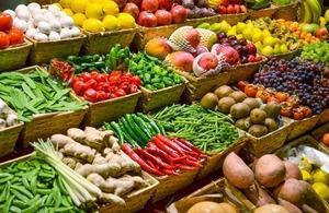s300_Fruit_market_with_various_colourful_fresh_fruits_and_vegetables