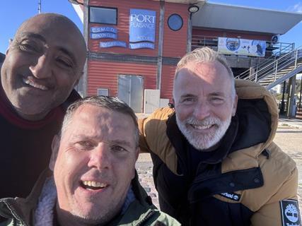 806-01-Asset-Alliance-Group-Transaid-Kayak-Channel-Crossing-800x600