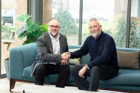 Mark Thompson (L) and Ian Bennett (R)