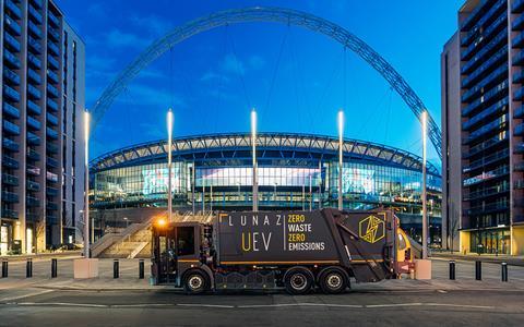 2.LunazUEVoutsideWembleyArenaLondon