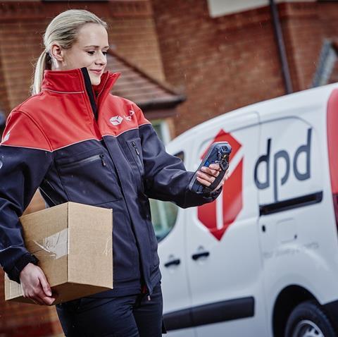 DPD-delivery-driver-with-handheld_feature