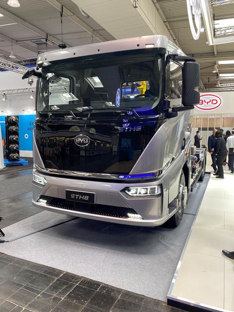 BYD_ETH8_rigid_truck