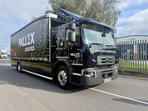 With a range of approximately 135 miles and a payload of over 8000kg, the Renault E-Tech is expected to slot into Pall-Ex Logistics’ collection and delivery operations.
