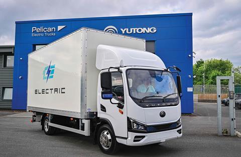 YutongTE7-outsidePelican