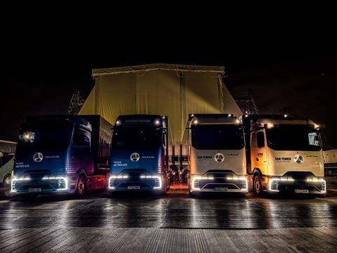 Sam-Fender-People-Watching-Tour-(four-eActros-600)-lights-on