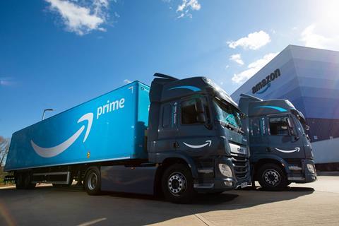 DAF-delivers-five-CF-Electric-trucks-to-Amazon-UK-01