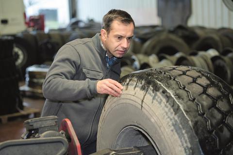 Mechanic,Inspecting,Hgv,Tyre