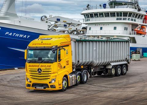 actros-2551-harbour-haulage-1