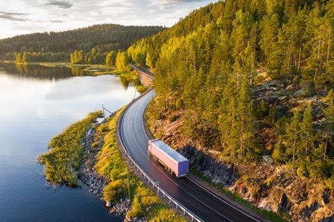 shutterstock_1928648981