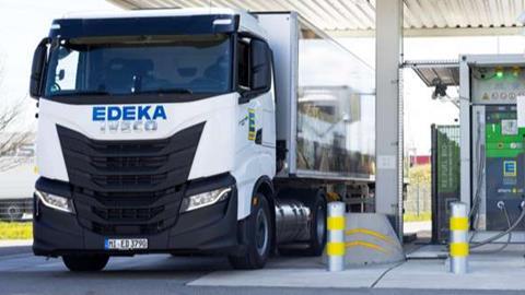 IVECO_S-Way_Edeka_PR