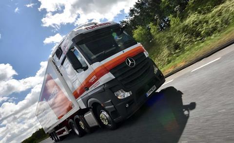 turners-refrigeration-truck-29206832