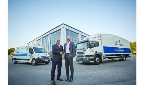 Mike Stephenson MD for ILG and Andy Fitt MD for Yusen Logistics UK -