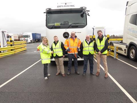 Port Express trialled an e-Actros 600.